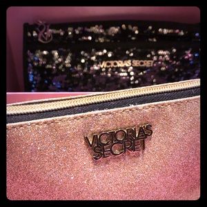 2 sequence Victoria secret clutch bags!